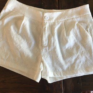 NWT E. Leigh's Boutique White Shorts